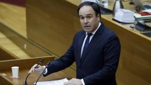 Juanfran Pérez Llorca, investido president de la Generalitat Valenciana con el apoyo de Vox