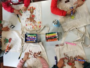 La programación navideña de la Diputación de Alicante arranca mañana con el encendido del árbol en el jardín del MARQ