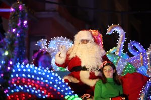 Burriana vive la llegada de Papá Noel con una jornada llena de ilusión y actividades para toda la familia