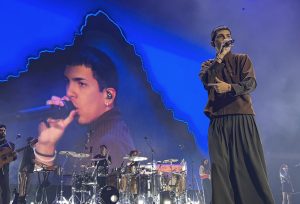 Milo J despliega un talento que trasciende géneros en el Roig Arena