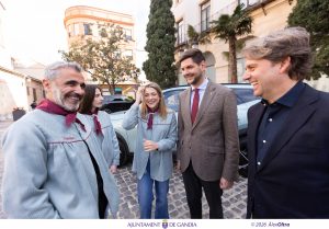 Les Falleres Majors de Gandia ja tenen els cotxes oficials del 2026