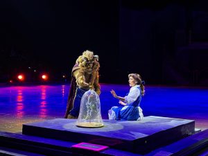 Los personajes de Disney cobran vida en el Roig Arena sobre una pista de hielo