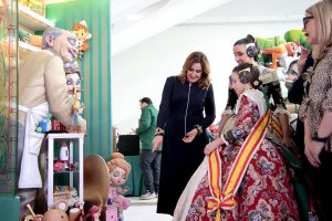 María José Catalá anuncia la remodelación del Museo Fallero en la inauguración de la Exposición del Ninot
