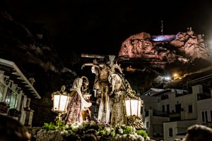Alicante llega este miércoles al ecuador de la Semana Santa con la pasión como emblema de Santa Cruz