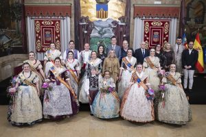 La Diputación de Castellón refuerza su apoyo con las Fallas de la provincia en la recepción de los máximos representantes de las fiestas josefinas