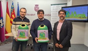 Ajuntament de Gandia, Ecovidrio i la Federació de Falles fomenten el reciclatge d’envasos de vidre durant les festes