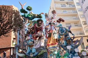 La Falla Màrtirs fa història en aconseguir per primera vegada el primer premi de la Secció Especial de les Falles de Gandia