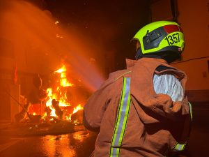 El Consorcio de Bomberos coordina más de 400 efectivos para blindar la Nit de la Cremà en toda la provincia