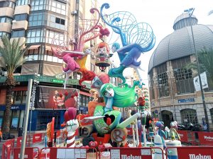 La Foguera Mercado Central también emite un comunicado «contra las calumnias e informaciones inexactas»