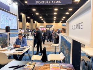El Patronato Costa Blanca promociona la provincia como destino excepcional para los cruceristas que llegan al Puerto de Alicante